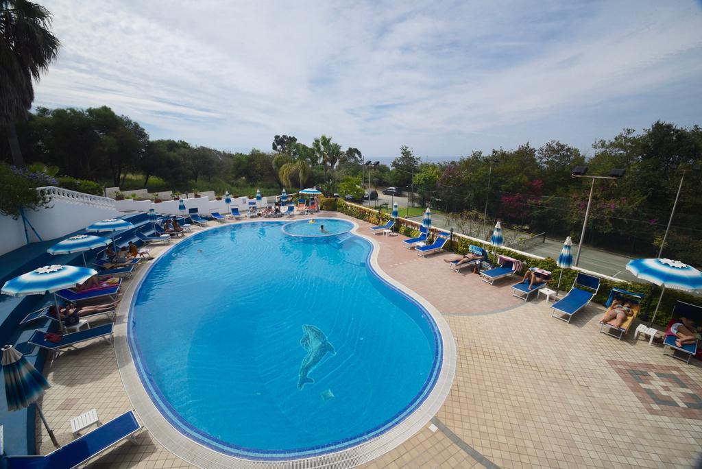 Villaggio Pineta Petto Bianco Capo Vaticano Buitenkant foto