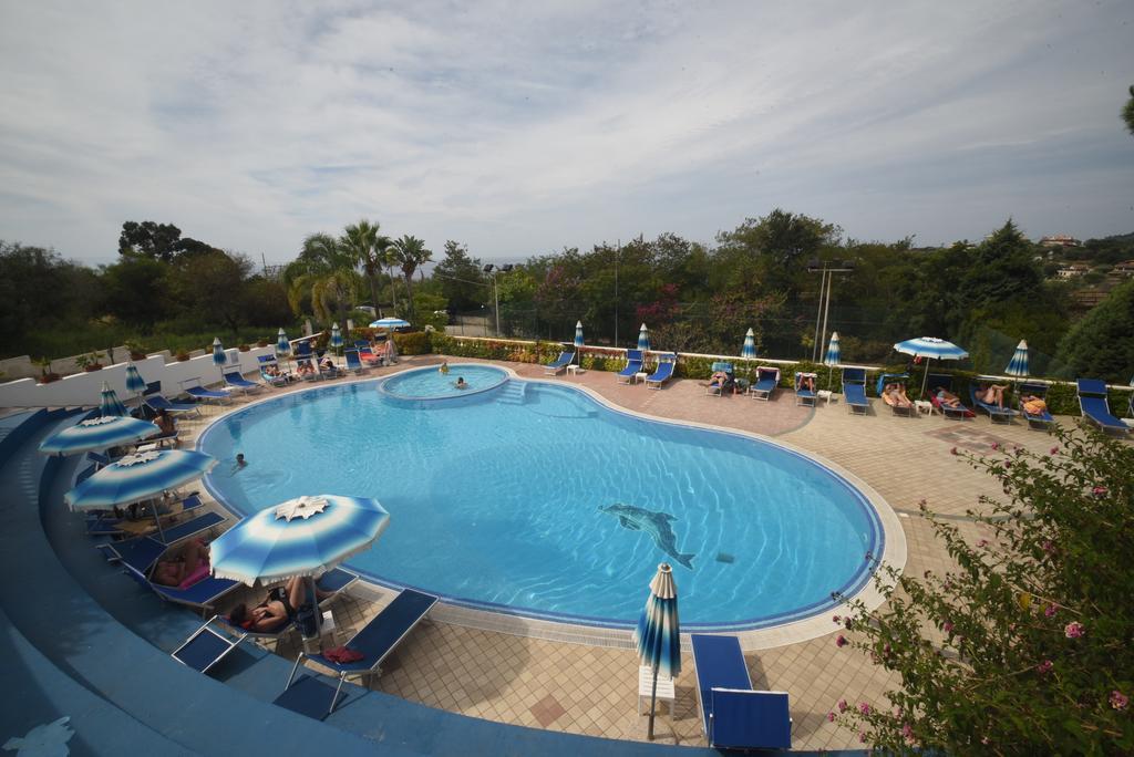Villaggio Pineta Petto Bianco Capo Vaticano Buitenkant foto